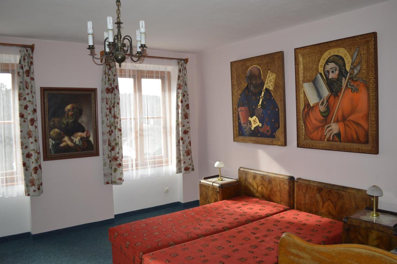 Penzion Medvedi Paseka Nová Bystřice Exterior foto